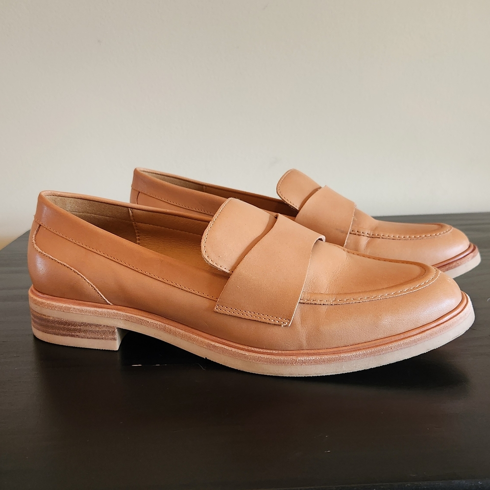 Crown Vintage Tan Leather Loafers
